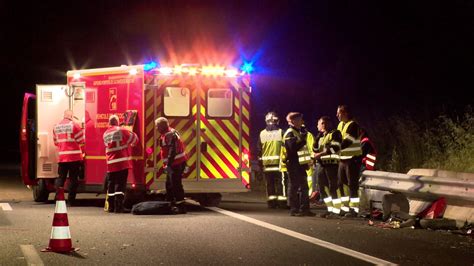 accident tourrette levens|Leur voiture chute dun pont de 60 mètres, deux。